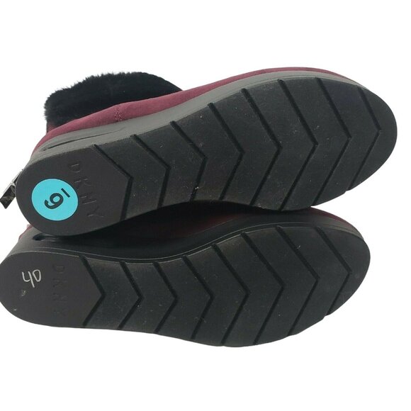 DKNY Boots Womens Abri Closed Toe Ankle Microsuede Red Oxblood Sz 6 NEW Defects - Picture 4 of 5